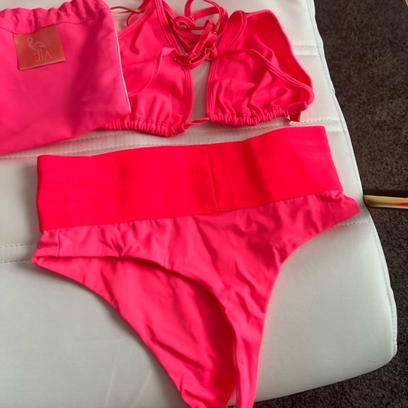 Swim suit customs Jia-Atelier medium used once neon pink - Picture 5 of 6